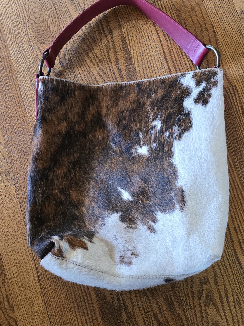 Maurizio Taiuti Italian Cowhide Bucket Bag with Red Leather Strap